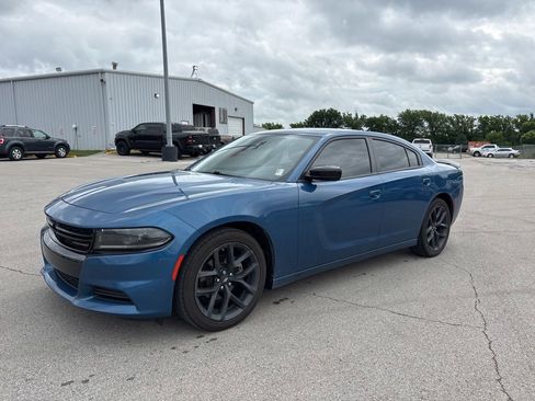 Used 2023 Dodge Charger SXT w/ Blacktop Package RWD image 11