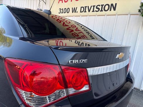 Used 2015 Chevrolet Cruze LTZ w/ Sun, Sound and Sport Package FWD image 10