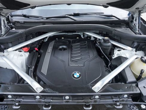 Used 2020 BMW X5 xDrive40i w/ M Sport Package AWD/4WD image 47