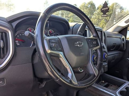 Used 2020 Chevrolet Silverado 1500 LT Trail Boss image 17