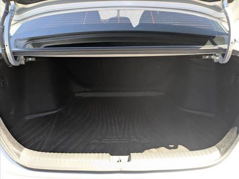 Used 2024 Honda Accord Touring image 6