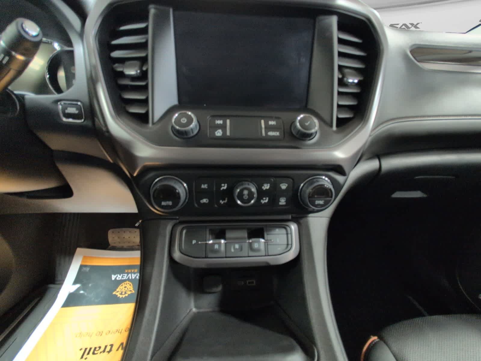 Used 2023 GMC Acadia AT4 w/ Technology Package AWD/4WD image 11