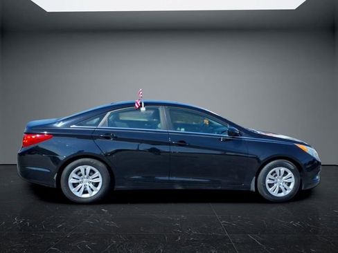 Used 2012 Hyundai Sonata GLS FWD image 2