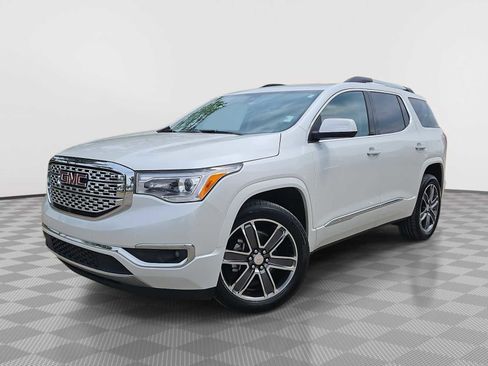 Used 2017 GMC Acadia Denali w/ Technology Package FWD image 1