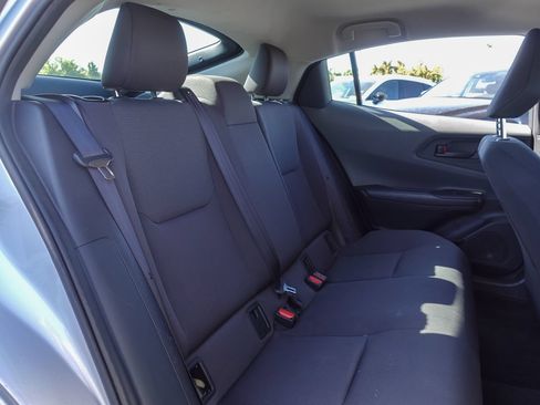 Used 2025 Toyota Prius LE FWD image 15