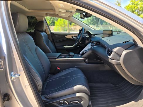 Certified 2025 Acura TLX w/ Technology Package FWD image 27