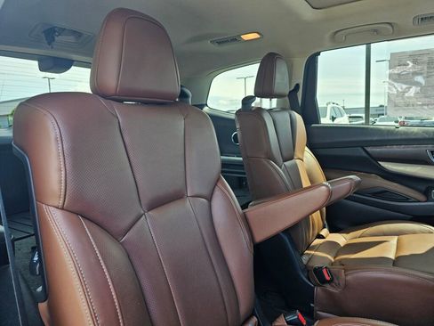 Used 2021 Subaru Ascent Touring w/ Popular Package #2 AWD/4WD image 14