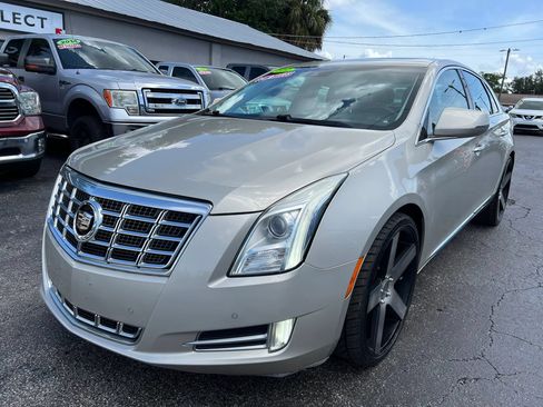 Used 2013 Cadillac XTS Premium FWD image 2