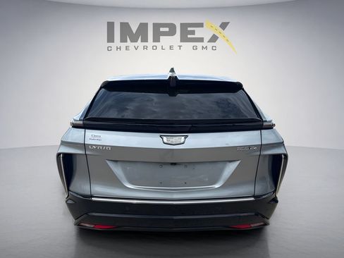 Used 2024 Cadillac Lyriq Tech AWD/4WD image 3
