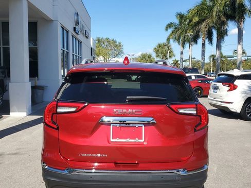 Certified 2022 GMC Terrain SLT image 13