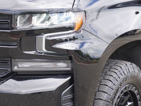 Used 2019 Chevrolet Silverado 1500 RST w/ All-Star Edition AWD/4WD image 2