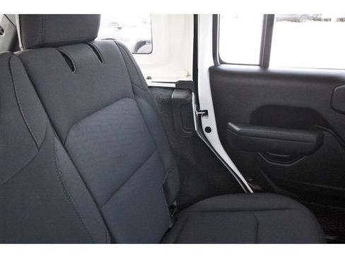 Used 2022 Jeep Wrangler Unlimited Sport AWD/4WD image 14