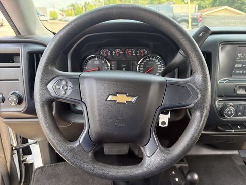 Used 2018 Chevrolet Silverado 1500 W/T AWD/4WD image 25