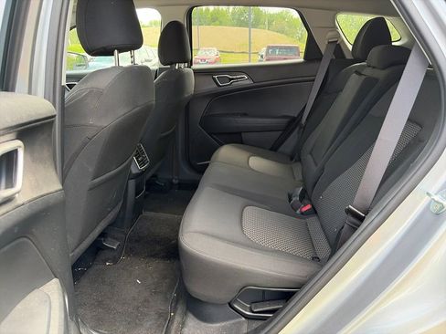 Used 2023 Kia Sportage LX AWD/4WD image 24
