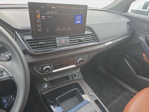 Certified 2023 Audi Q5 2.0T Premium w/ Convenience Package AWD/4WD image 18
