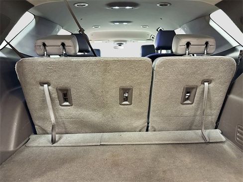 Used 2019 Chevrolet Traverse LT w/ LPO, Black Accent Package image 28