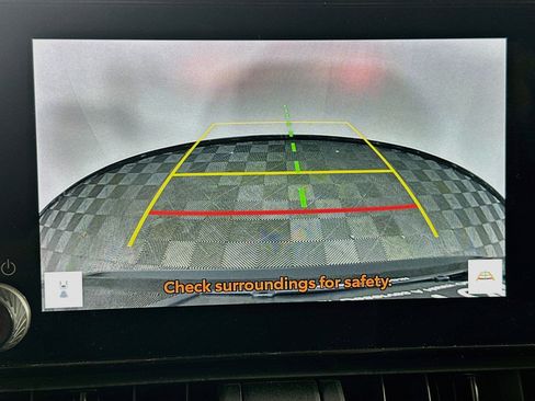 Used 2025 Toyota RAV4 XLE FWD image 23