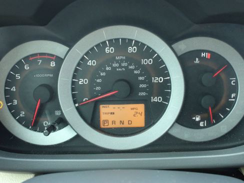 Used 2011 Toyota RAV4 Limited w/ Limited Extra Value Pkg AWD/4WD image 30