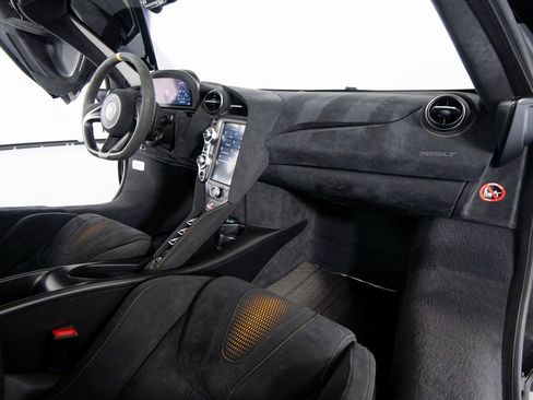 Used 2021 McLaren 765LT RWD image 26