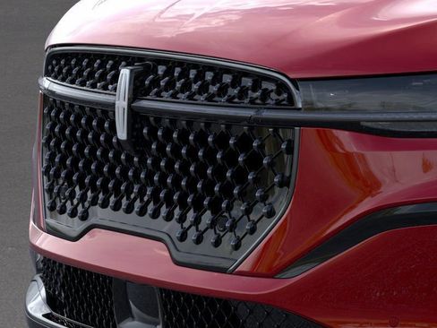 New 2025 Lincoln Nautilus Reserve w/ Jet Appearance Package image 17