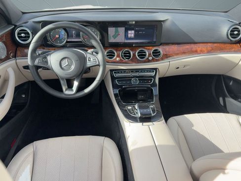 Used 2018 Mercedes-Benz E 300 E 300 image 26