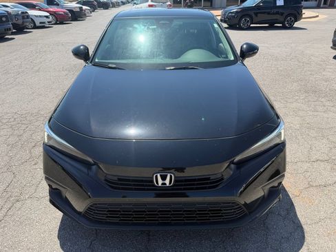 Used 2024 Honda Civic Touring image 2