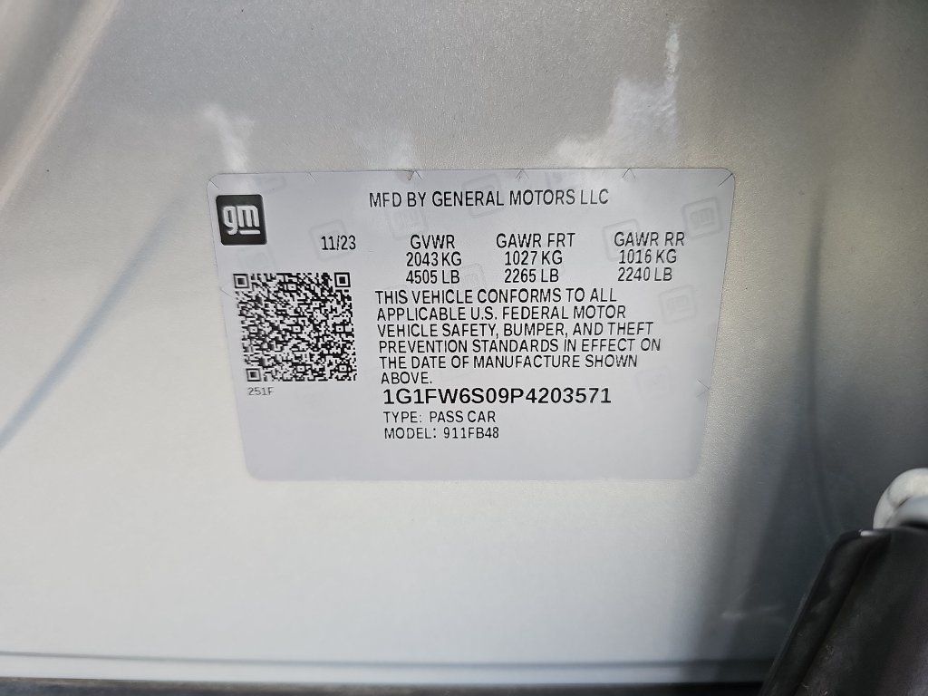 Used 2023 Chevrolet Bolt LT w/ Driver Confidence Package FWD image 32