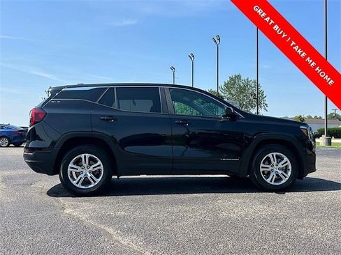 Used 2024 GMC Terrain SLE FWD image 9