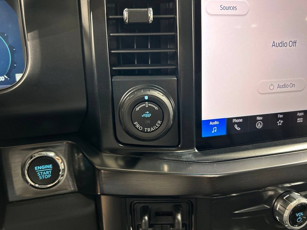 New 2027 Ford F250 Lariat w/ Lariat Premium Package AWD/4WD image 19