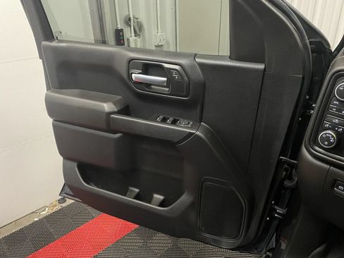 Used 2023 Chevrolet Silverado 1500 Custom AWD/4WD image 27
