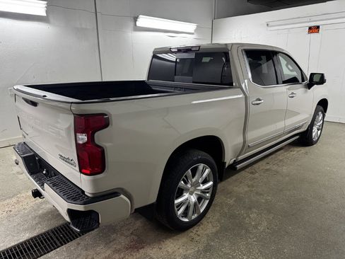 New 2026 Chevrolet Silverado 1500 High Country AWD/4WD image 11