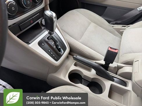 Used 2010 Dodge Caliber SXT image 18