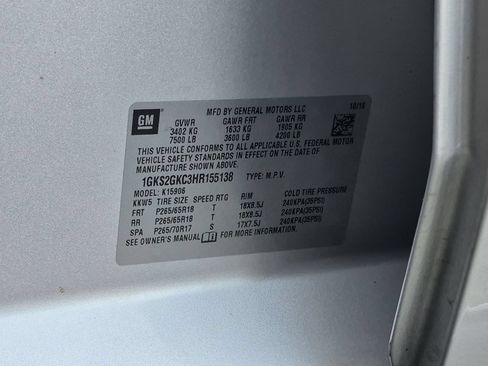 Used 2017 GMC Yukon XL SLT w/ Open Road Package AWD/4WD image 30