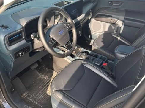 Used 2025 Ford Maverick Lobo AWD/4WD image 8