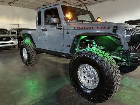Used 2013 Jeep Wrangler Unlimited Rubicon AWD/4WD image 10