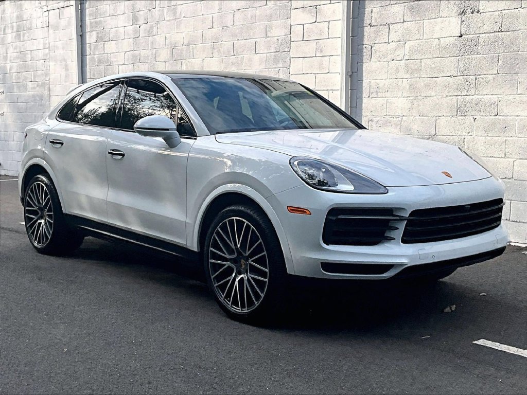 Certified 2023 Porsche Cayenne Coupe AWD/4WD image 7