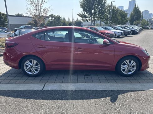 Used 2020 Hyundai Elantra Value Edition FWD image 4