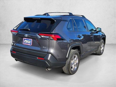 Used 2023 Toyota RAV4 XLE FWD image 5