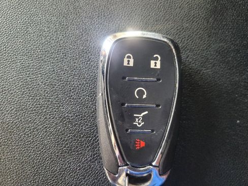 Used 2024 Chevrolet Equinox LT w/ LPO, Floor Liner Package image 32