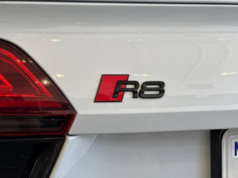 Used 2018 Audi R8 V10 plus w/ Full Leather Package AWD/4WD image 20