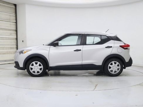 Used 2019 Nissan Kicks S image 2