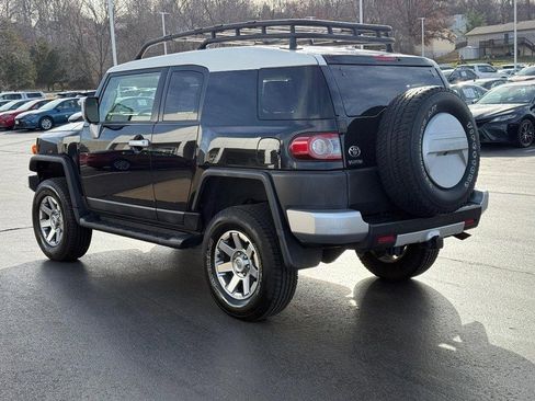 Used 2014 Toyota FJ Cruiser 4WD image 6