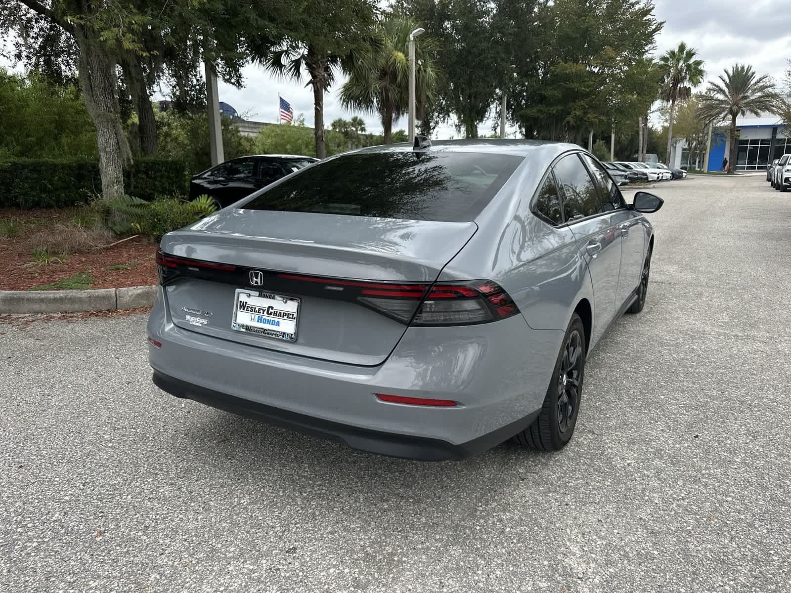 Used 2025 Honda Accord SE image 6
