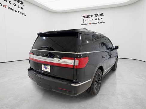 Used 2020 Lincoln Navigator Reserve w/ Equipment Group 208A Reserve AWD/4WD image 5