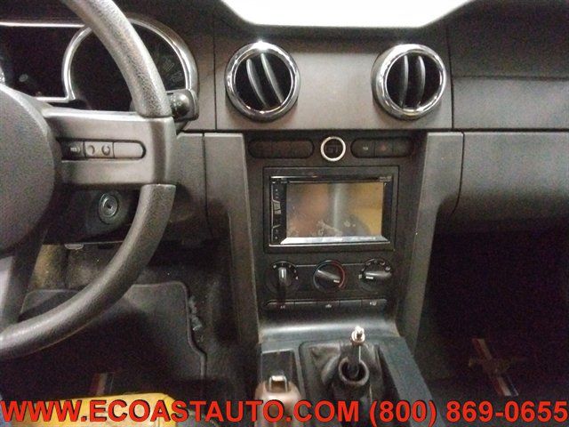 Used 2005 Ford Mustang GT Premium RWD image 12