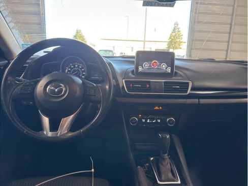 Used 2016 MAZDA MAZDA3 i Touring w/ Popular Equipment Package image 14