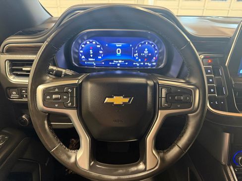 Used 2023 Chevrolet Suburban Premier RWD image 18