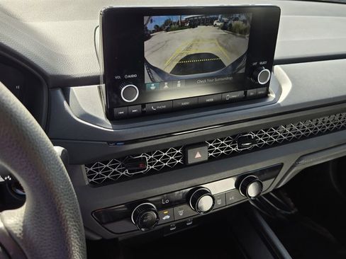 Certified 2025 Honda Accord LX image 21