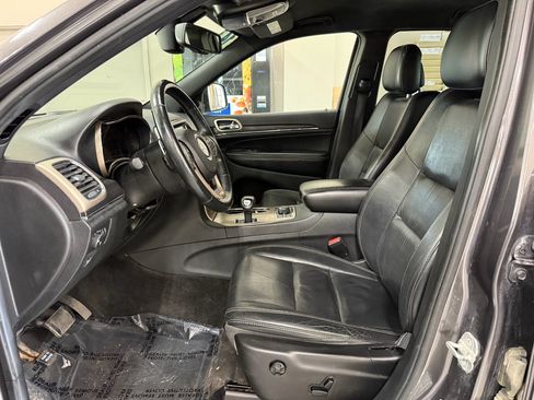 Used 2014 Jeep Grand Cherokee Limited AWD/4WD image 9