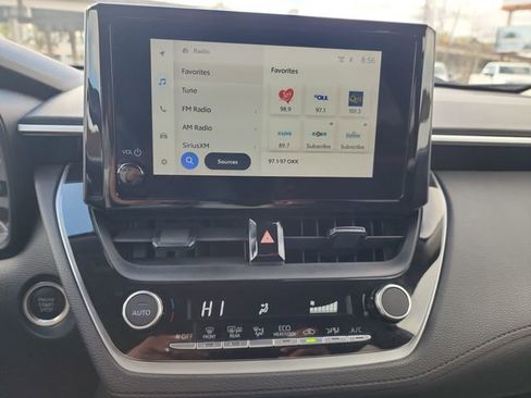 Used 2023 Toyota Corolla Cross LE image 18